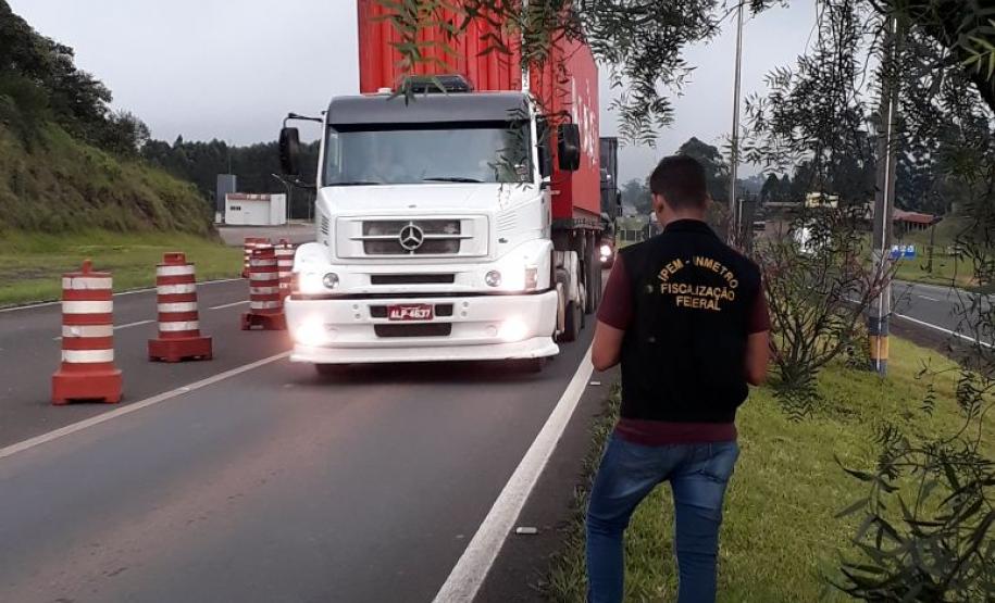 Crono Londrina 20 03 2018 Fiscalização de cronotacógrafos pela Regional de Londrina