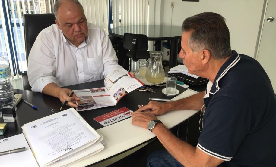 Delmo de Almeida representou o Ipem-PR em evento do Ibametro, em Salvador-BA