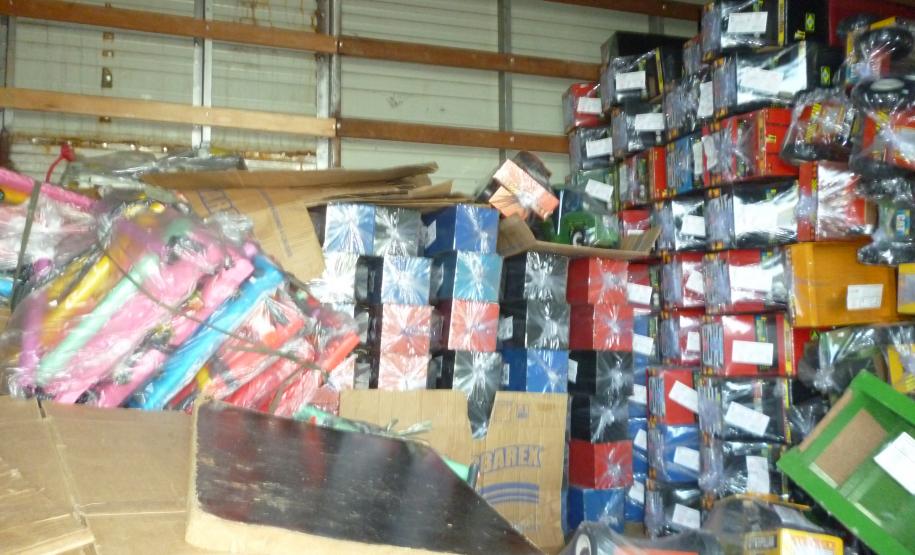 Brinquedos apreendidos em Araruna/PR