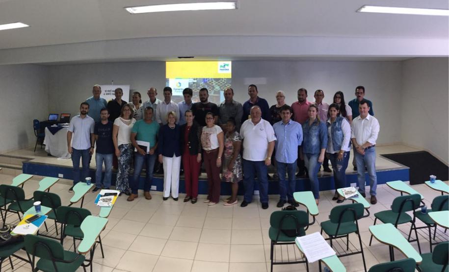 Reunião na Amunpar em Paranavaí
