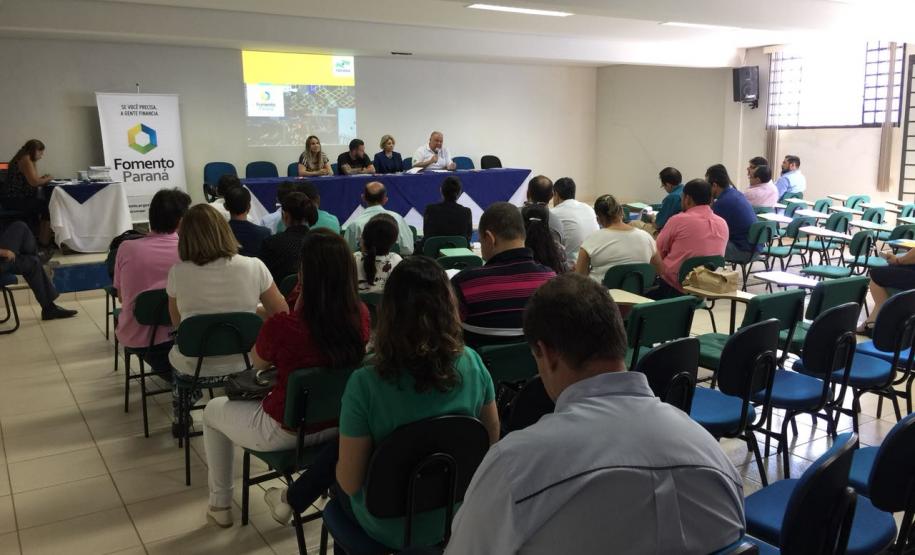 Reunião na Amunpar em Paranavaí