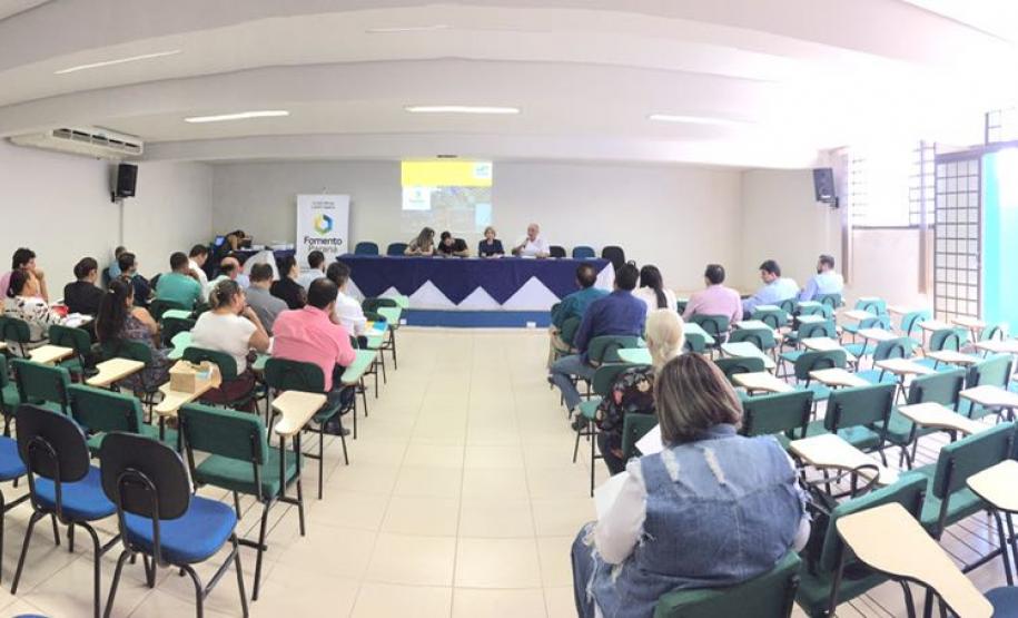 Reunião na Amunpar em Paranavaí