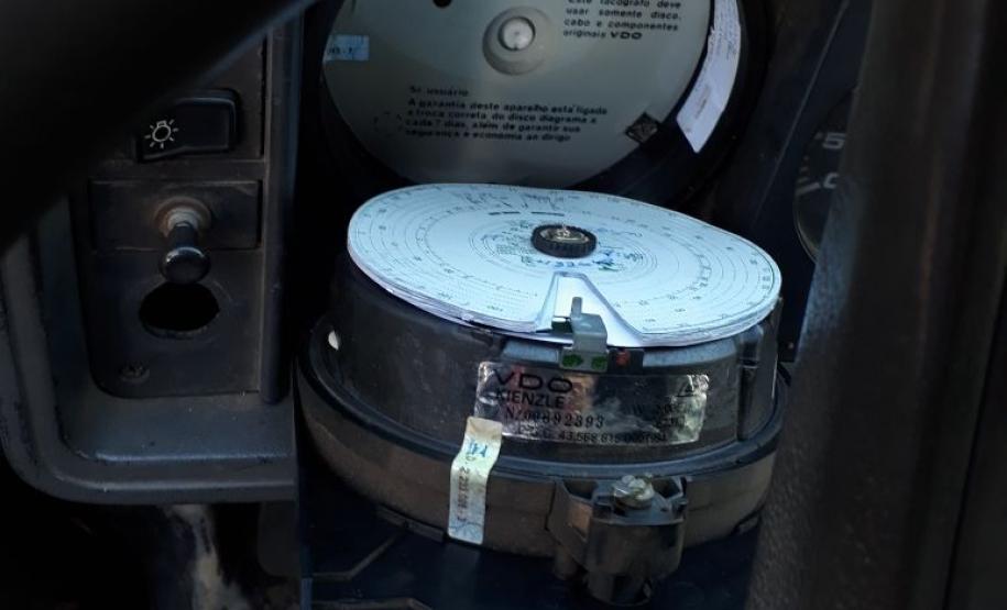 Fiscalização de cronotacógrafos na BR 153, km 40, em Santo Antônio da Platina/PR
