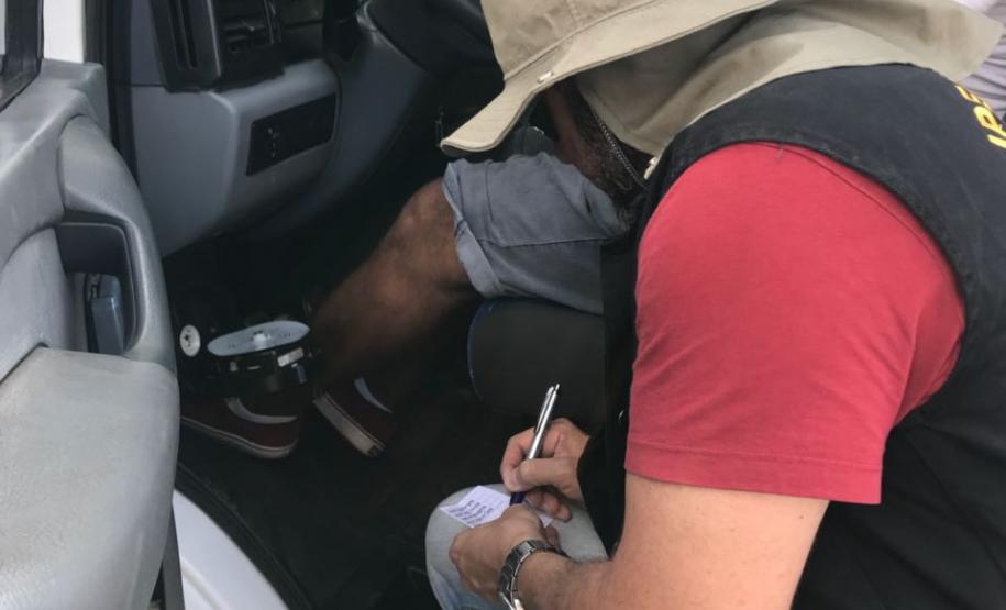 Fiscalização de cronotacógrafos na BR 153, km 40, em Santo Antônio da Platina/PR