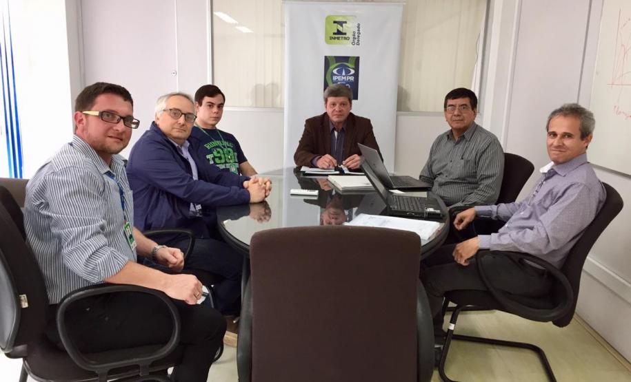 Diretor Administrativo e Financeiro recebe auditores do Inmetro