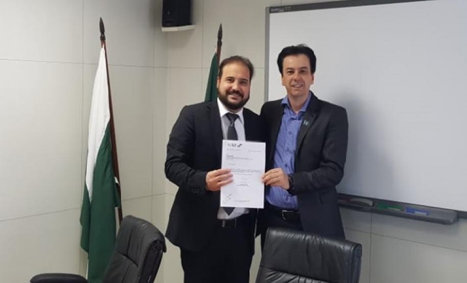 Presidente do IPEM PR entrega ofício ao secretário Rodrigo Salvadori