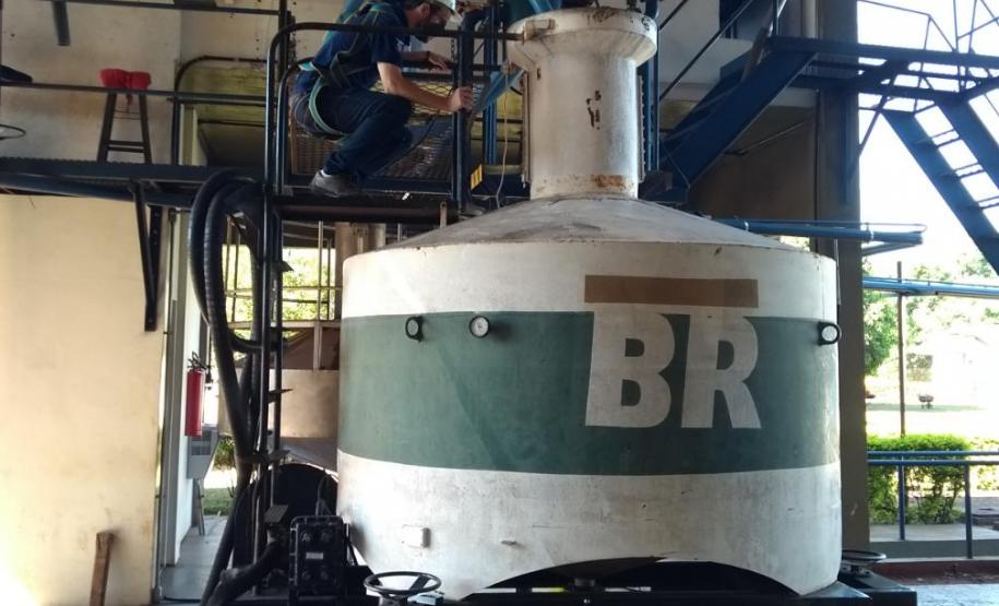 Ensaio metrológico em medidas de volume