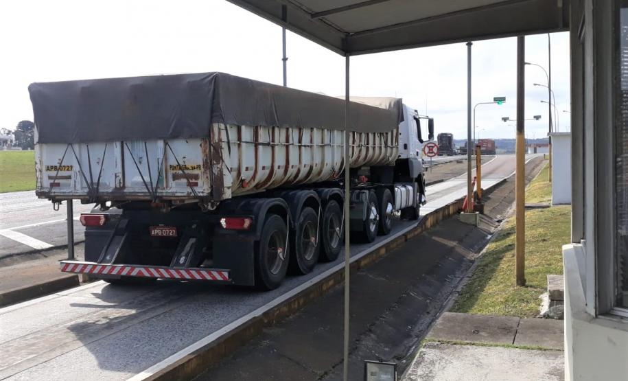IPEM-PR verifica balança rodoviária na BR 277, em Balsa Nova