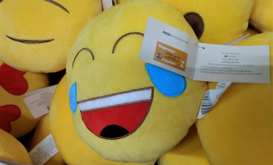 Brinquedos devem ser certificados pelo INMETRO e trazer o selo de garantia de que o produto foi ensaiado