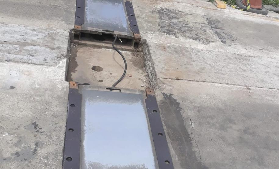 Balança rodoviária na BR-277, km 30 é fiscalizada pelo IPEM-PR e aprovada.