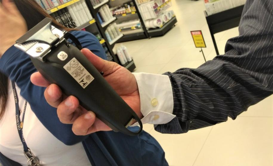 Fiscalização de aparelhos elétricos ligados à beleza feminina e masculina