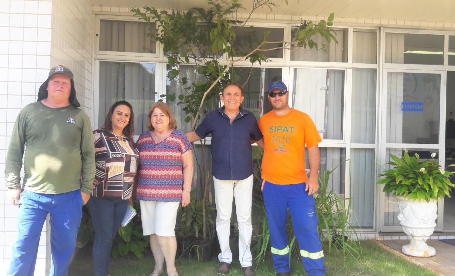 Mudas de árvores foram cedidas pela SEMA