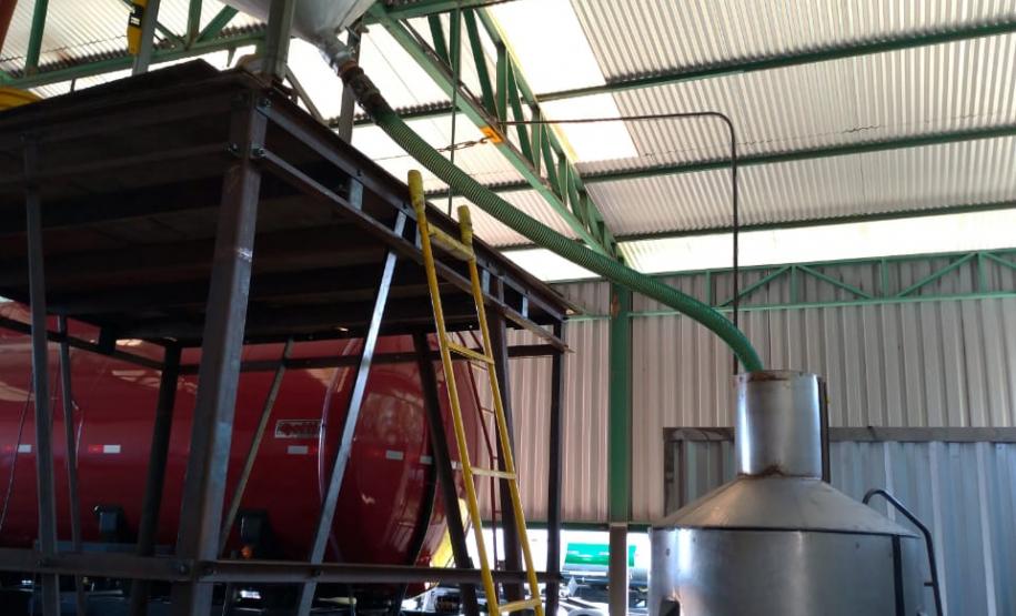 2020 08 13 tanque combustível Medida de mil litros do IPEM-PR é referência para fabricação de tanques na indústria