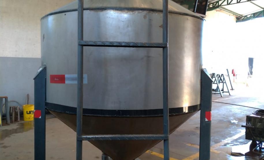 2020 08 13 tanque combustível Medida de mil litros do IPEM-PR é referência para fabricação de tanques na indústria