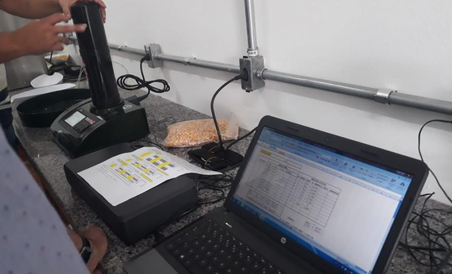 IPEM-PR ministrou treinamento dos técnicos do IPEM do Mato Grosso para atuar no Laboratório de Umidade de Grãos