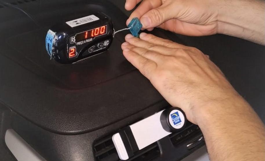 2020 11 30 Taxímetros Maringá IPEM-PR, Regional de Maringá, verifica taxímetros de Paiçandu, Maringá e Sarandi