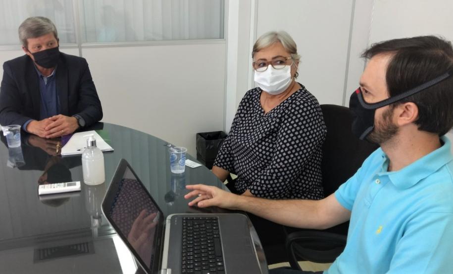 Reunião da equipe do Inmetro com o presidente do IPEM-PR, Rogério Moletta Nascimento