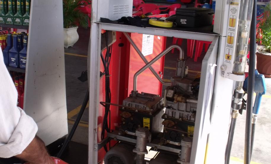 Bomba de combustível líquido